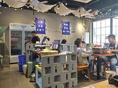 -干老庆贵州留一手烤鱼·地摊火锅(财经大学店)