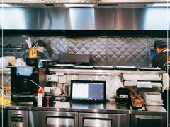 -The Habit Burger Grill 哈比特汉堡(世博店)