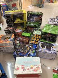 -卡通派潮品玩具折扣仓(青岛新城吾悦广场店)