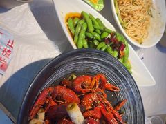 -肥肥虾庄·金牌油焖大虾(沙湖店)