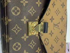 -铭汇坊洗包皮具奢侈品维修护理(东建路店)