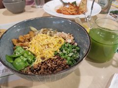 客家擂茶泡饭-来龙里 精致 东南亚餐室(万象城店)