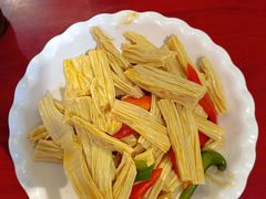 -金杨拉面王小吃面馆·牛三宝面·红烧牛肉粉
