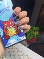 -UGIRL有个美甲