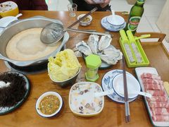 -老何家后安粉·糟粕醋海鲜火锅(三亚湾椰梦长廊店)