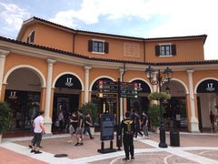 -佛罗伦萨小镇广佛名品奥特莱斯(疏港路店)