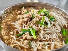 -正宗杨记普洱酸醋米线(总店)