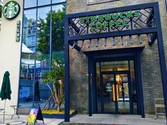 -星巴克(南宁民歌湖店)