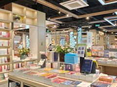 -新华书店(泉城路店)