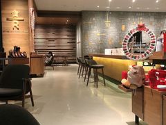 大堂-星巴克臻选(广州二沙岛文立方店)