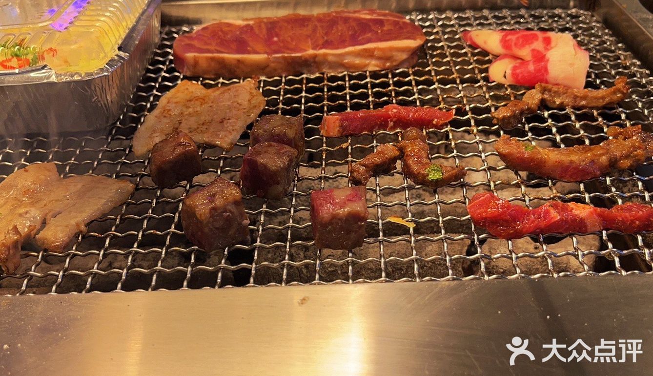 来德思勤必吃的烤肉[调皮]