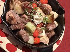 安格斯铁板蒜香牛肉-BROWNSTONE布朗石西班牙餐厅(富城店)