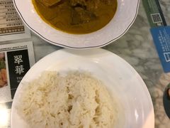咖喱牛腩饭-翠华餐厅