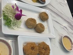 -光海鲜鱼翅餐厅(叻差拉披色路店)