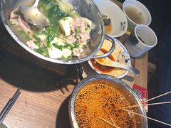 跷脚牛肉小锅-肖四女乐山跷脚牛肉(世博源店)