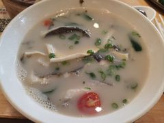 -玖鲜小笼(中山广场店)