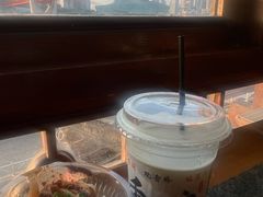 -小天鹅火锅·一线江景洪鼎旗舰店(洪崖洞店)