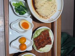 秘制酱烧鳗鱼干挑面-松鹤楼面馆(清河万象汇店)
