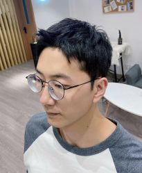 -15C7 男士理发馆 烫染专业店
