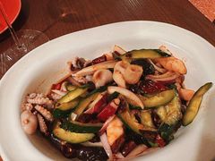 捞汁小海鲜-肆海小川菜酒馆Wine Bistro (青年路店)