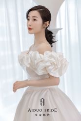 -艾朵婚纱
