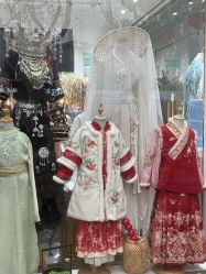-梦回汉唐汉服旗袍体验馆(拙政园店)