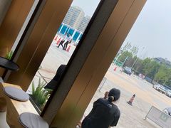 -HUG·拥抱咖啡(郑州宝龙广场店)