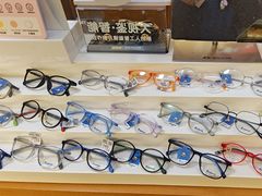 -优医视平价眼镜蔡司依视路折扣工厂店(十里堡店)