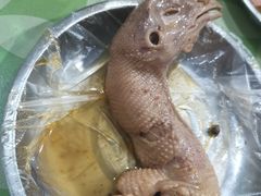 -梁老三麻辣鸡头(汝河小区店)