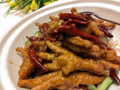 卤水凤爪例-刘胖子家常菜·蹄花焖藕(中央花园店)