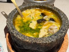 维园特色石锅豆腐-维园悦谱·海派家常菜(乌鲁木齐南路店)
