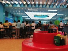 -Swim斯卫姆国际儿童游泳中心(红博中央公园店)