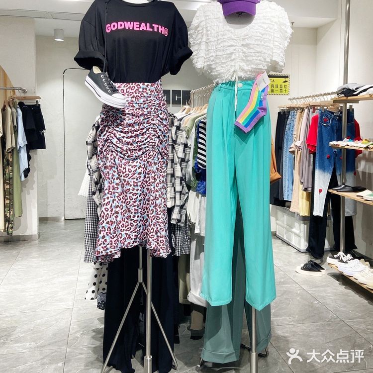 长沙韩风买手店 | 免飞到了韩国买衣服？