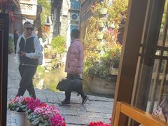 -民食香·腊排骨野生菌美食(木府店)