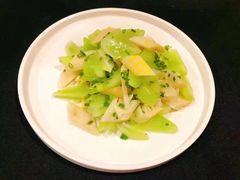 -红樱桃月嫂育婴师(徐汇总店)