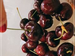 -上海龙吴水胜海发市场