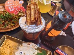 -何师烧烤Pro ·江湖川菜·小龙虾·精酿(太古里旗舰店)