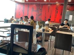 大堂-麦当劳(深圳北站高铁店)