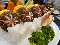 -鼎泰亨·海鲜牛肉餐厅(滨江店)