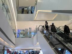 -LuOne凯德晶萃广场(徐家汇路店)
