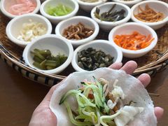 -包整·丝娃娃(一览甲秀楼风景店)