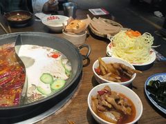 -萍姐火锅·公路夜市(武汉首店)