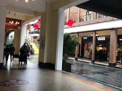 -王府井奥莱临潼小镇(临潼店)