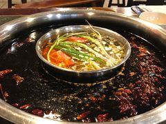 -邓莽子老火锅(中兴路总店)