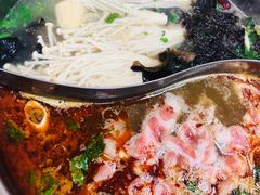 鸳鸯锅-荣吉招牌自助骨头锅(顾乡店)