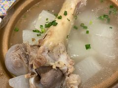 萝卜筒骨煲-卤儿道道(杭州大厦501店)