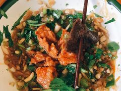 -拈签一笑黄牛肉辣卤串串