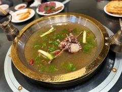 -周老三跷脚牛肉·全牛火锅(非遗传承店)