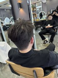 -藤野造型烫染·漂发