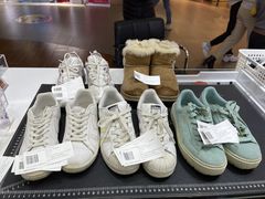 -爱革·奢品·鞋包·衣物·家居(博荟广场店)